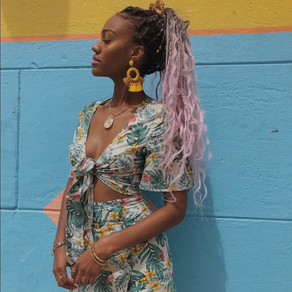 Two piece palm tree set